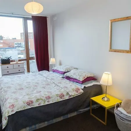 The Cork Street Apt - City At Your Fingertips! Dublin