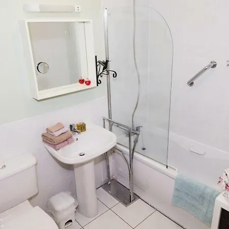 The Cork Street Apt - City At Your Fingertips! * Dublin